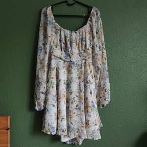 NWT KENEDIK FLORAL PLEATED LONG SLEEVE DRESS IN SIZE MEDIUM IVORY/YELLOW